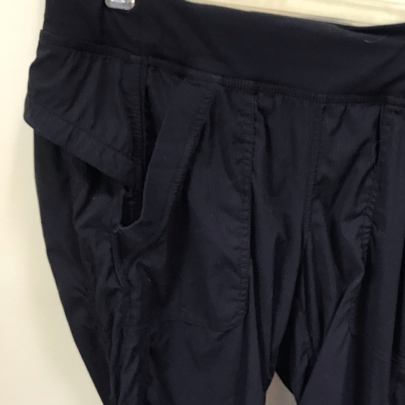Lululemon Quick Step Studio Pant Stretch Swift Pockets Lightweight Mid Waist 6 - Picture 5 of 16